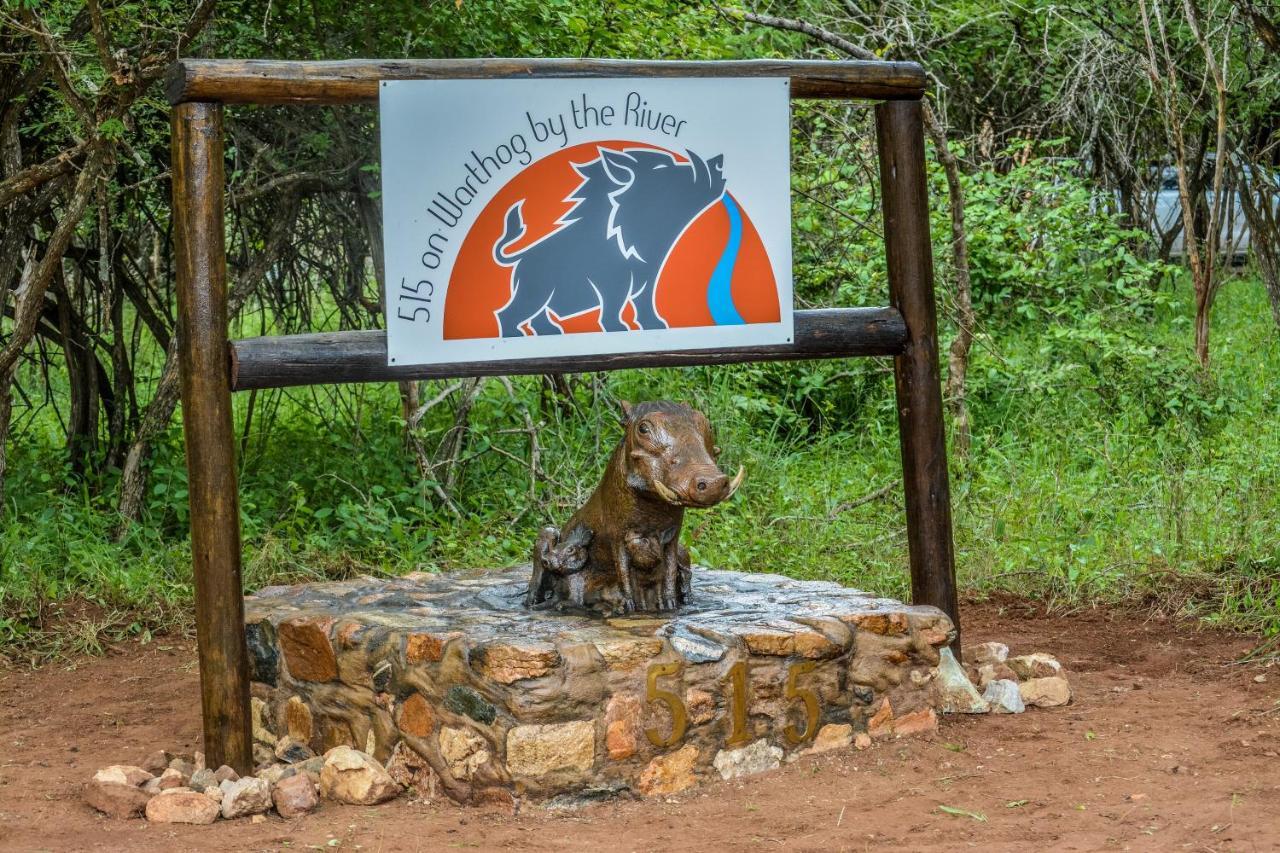 515 On Warthog By The River Marloth Park Eksteriør billede